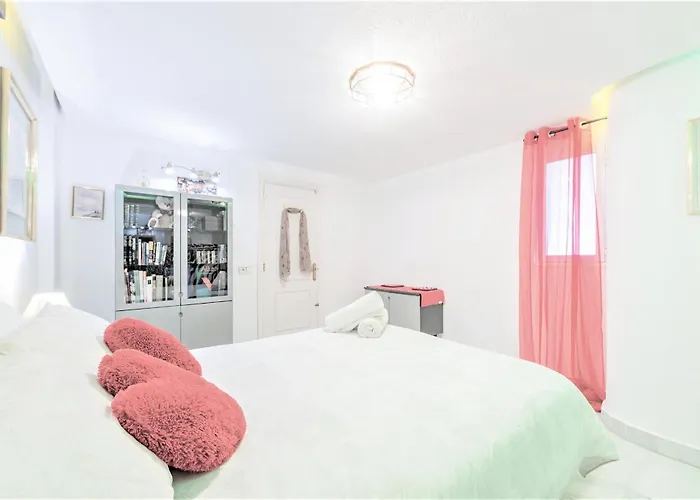 Beachfront Center Apartament