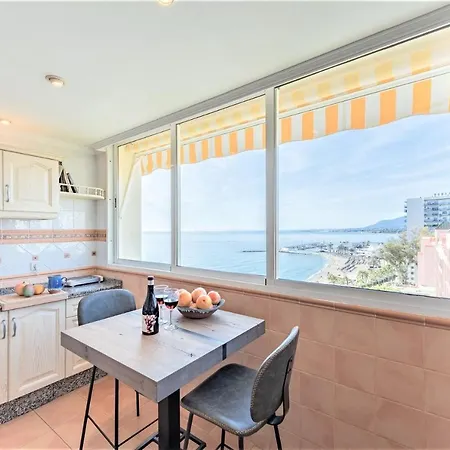 Beachfront Center Apartment Marbella