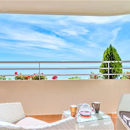 شقة Beachfront Center *