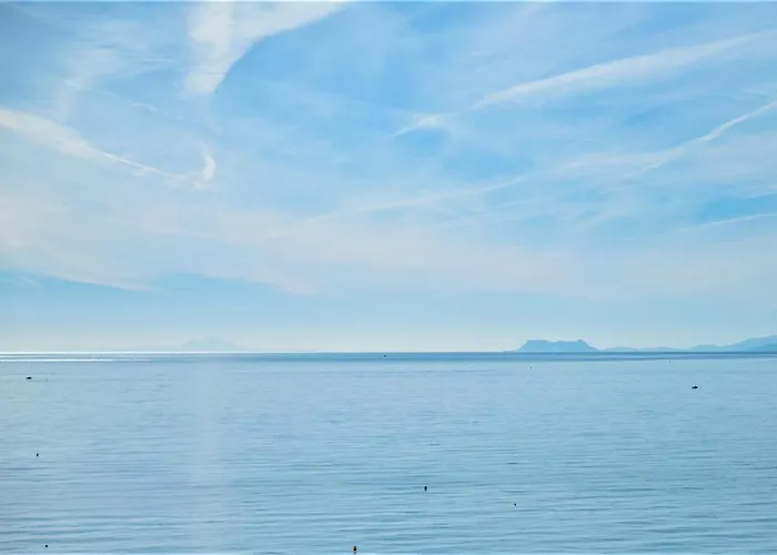 Beachfront Center アパート *